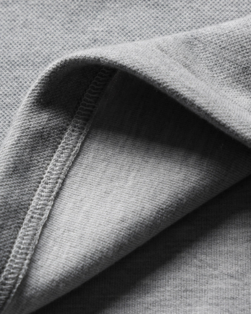 シンプルカジュアルな半袖