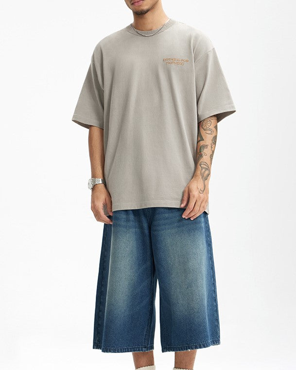 シンプルな刺繍の半袖