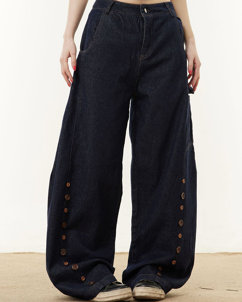 ボタン刺繍ジーンズ