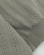 シンプルな高級ニット半袖