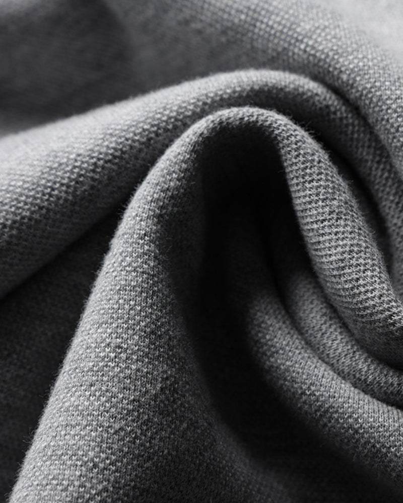 シンプルカジュアルな半袖