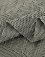 シンプルな高級ニット半袖