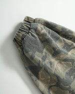 グラフィティ迷彩ジャケット