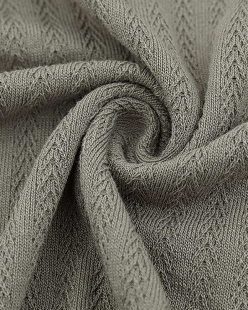 シンプルな高級ニット半袖