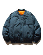 クラシックなホワイトダックダウンジャケット