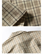 装飾のあるカジュアルな半袖シャツ