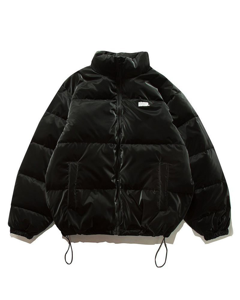 厚手のスタンドカラーダウンジャケット