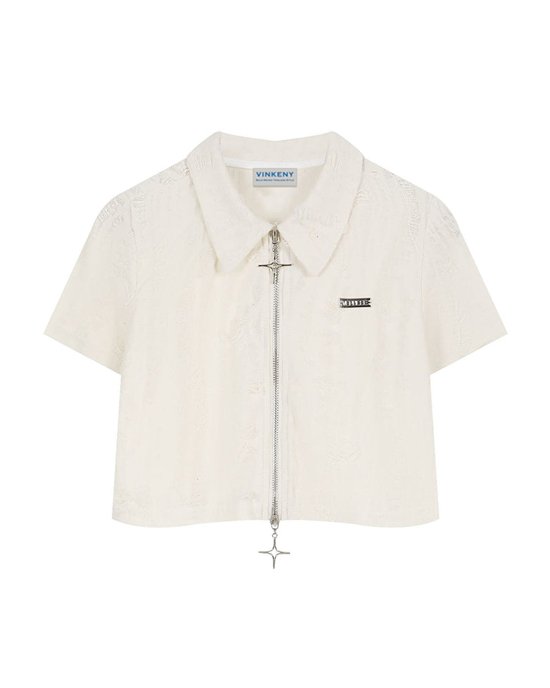 シンプルな半袖シャツ