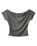 ボートネックのクロップドトップス