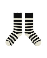 シンプルな吸汗速乾ソックス