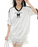 심플한 디자인의 반팔