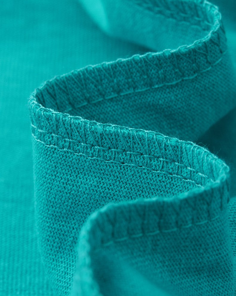 コントラストカラーの猫の半袖