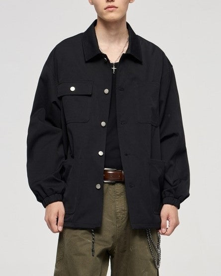 シンプルなワークジャケット