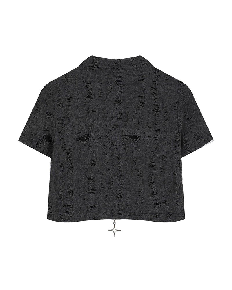 シンプルな半袖シャツ