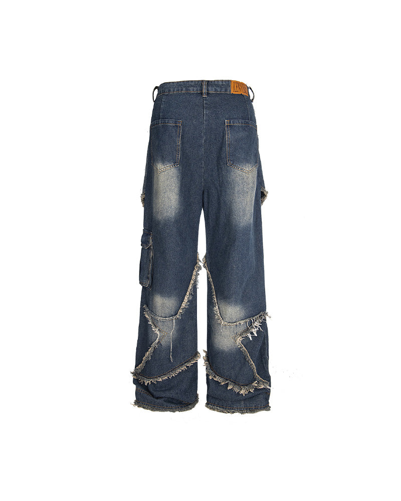 シンプルなウォッシュドジーンズ