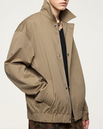 シンプルなジャケット