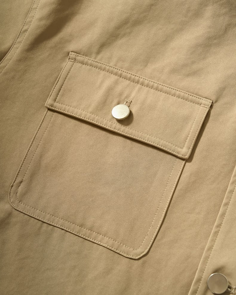 シンプルなワークジャケット