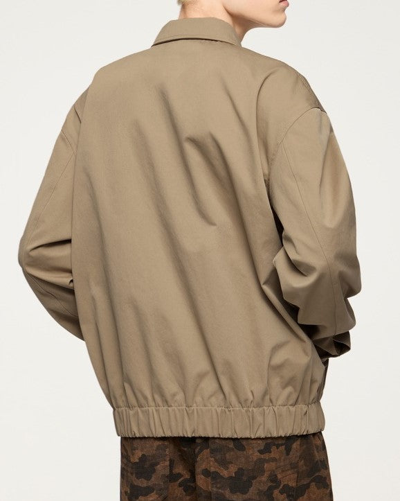 シンプルなジャケット