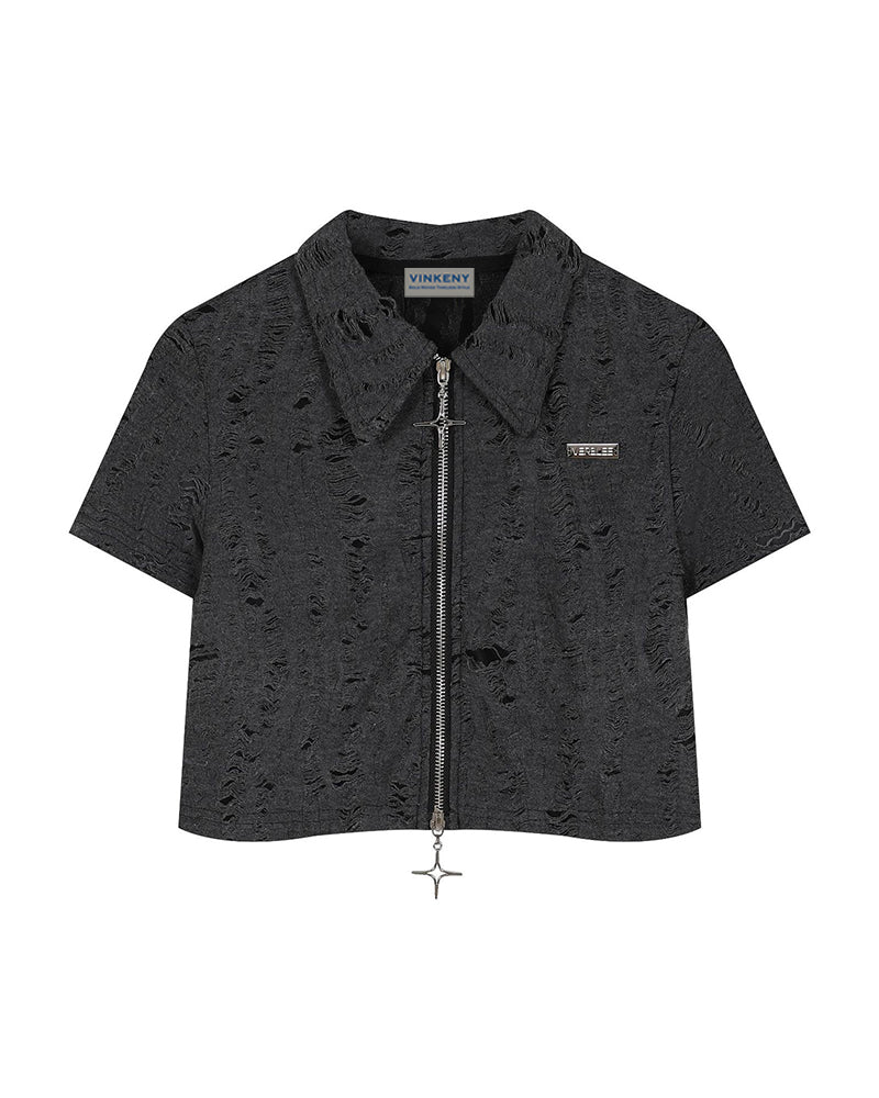 シンプルな半袖シャツ