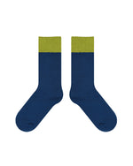 シンプルな吸汗速乾ソックス