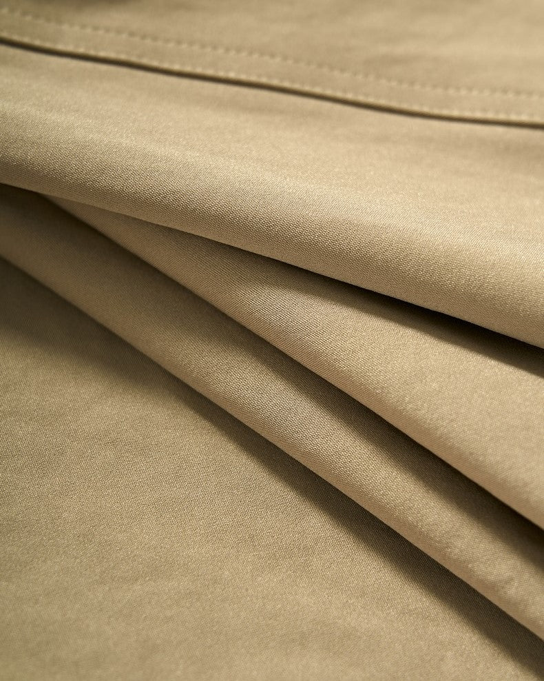 シンプルなワークジャケット