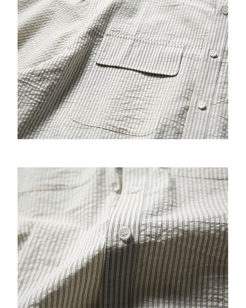 カジュアルなストライプの半袖シャツ