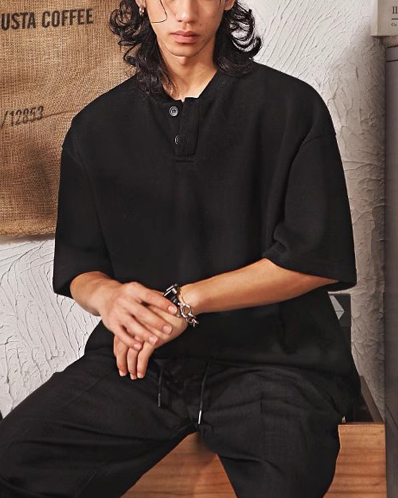 シンプルカジュアルな半袖