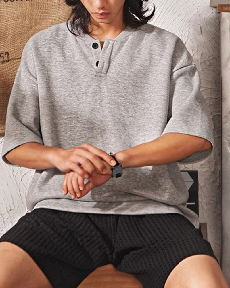 シンプルカジュアルな半袖