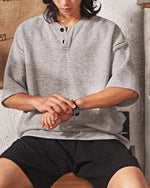 シンプルカジュアルな半袖