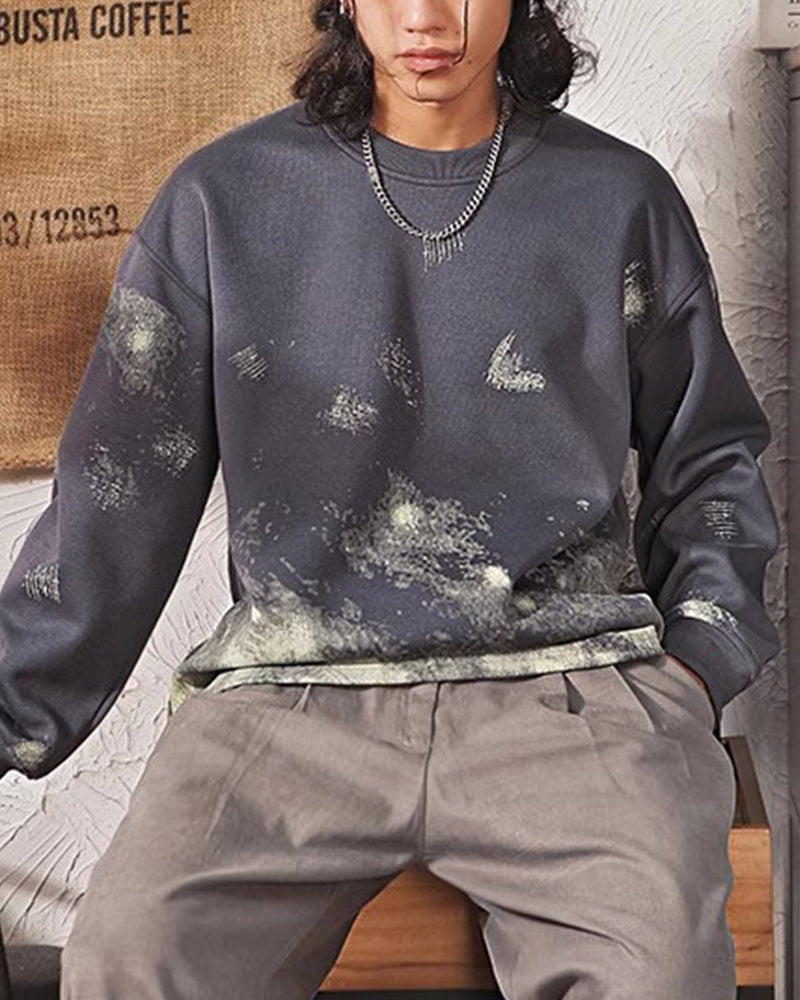 라운드넥 그래피티 스웨트셔츠