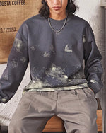 라운드넥 그래피티 스웨트셔츠