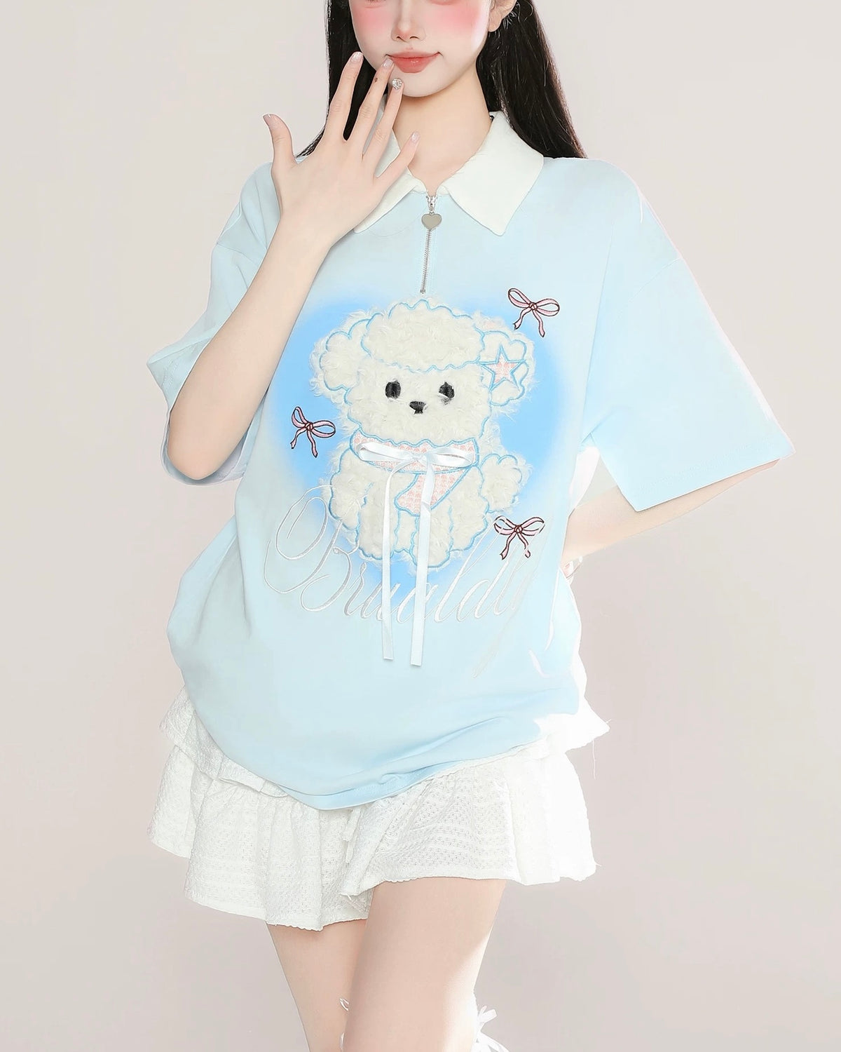 シンプルなラペルの半袖