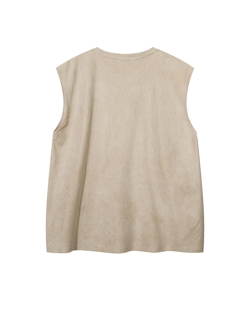 ゆったりとしたクルーネックベスト