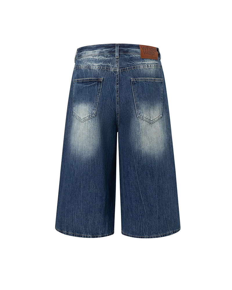 シンプルなウォッシュドショートパンツ