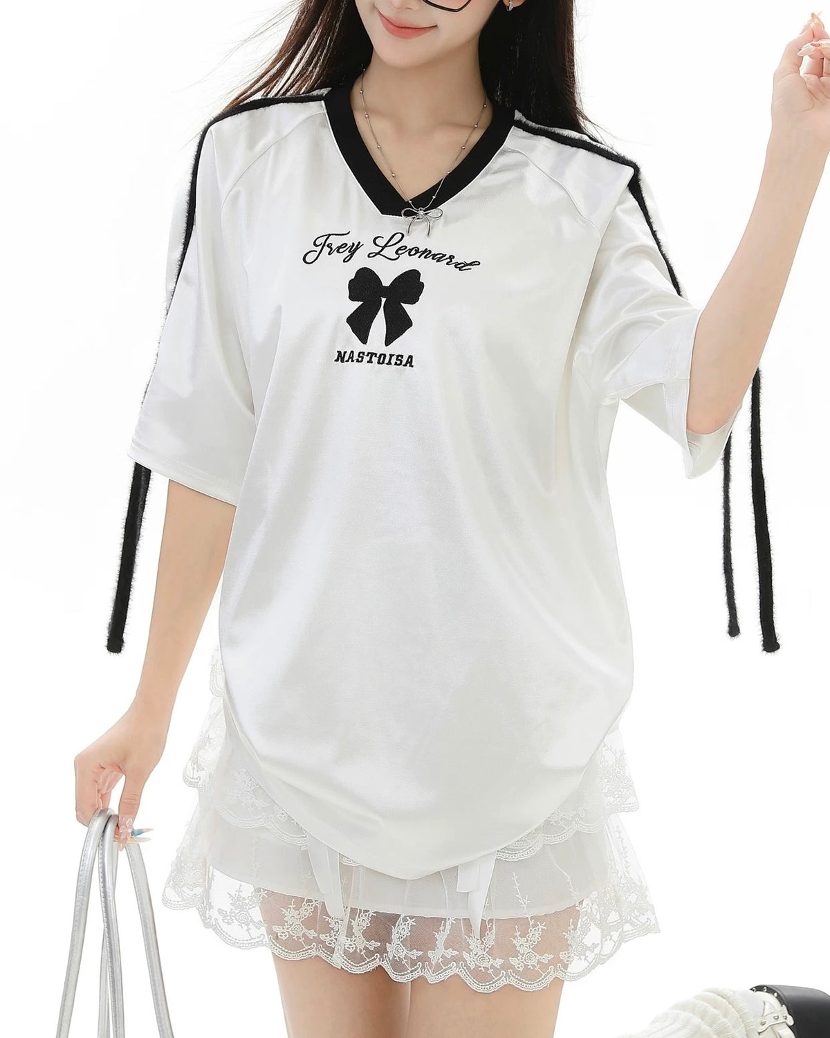 심플한 디자인의 반팔