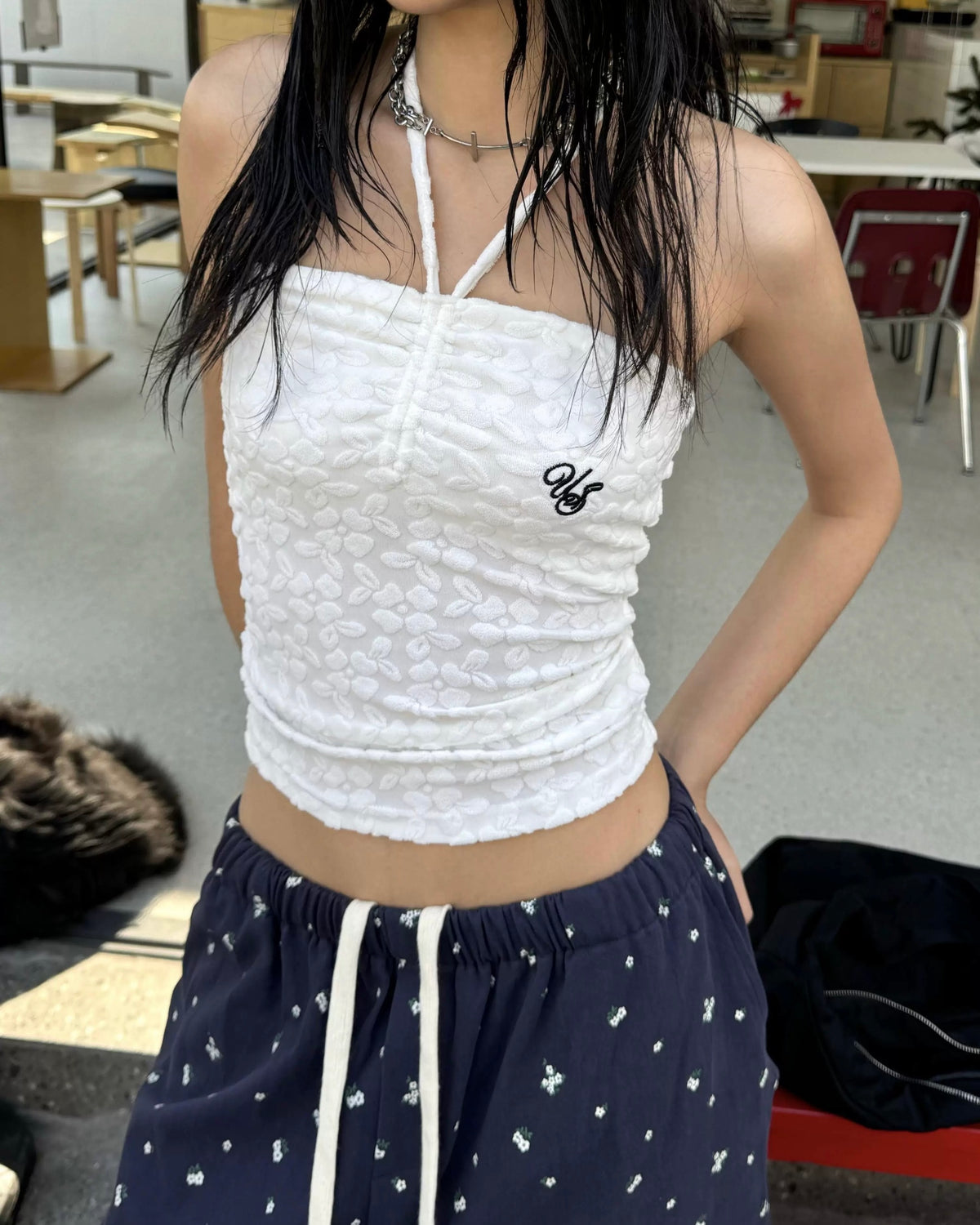 立体的なホルターストラップ