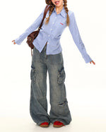 チェック柄の長袖シャツ