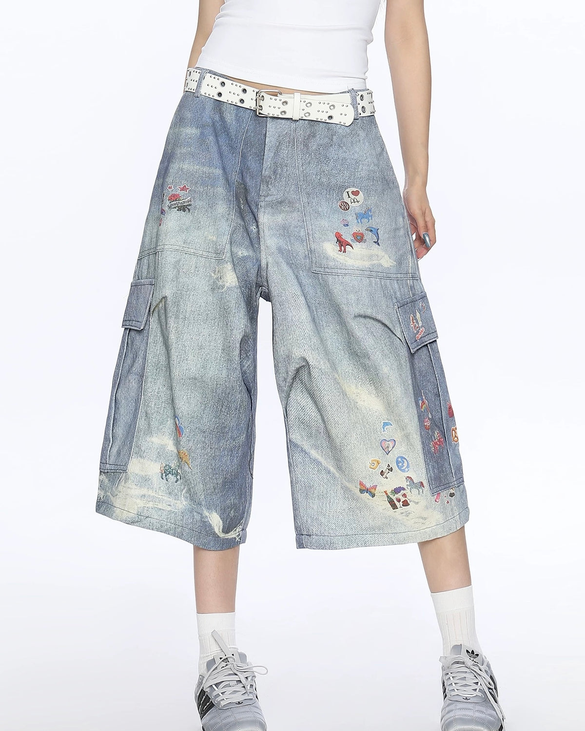 귀여운 디스트레스드 프린트 반바지