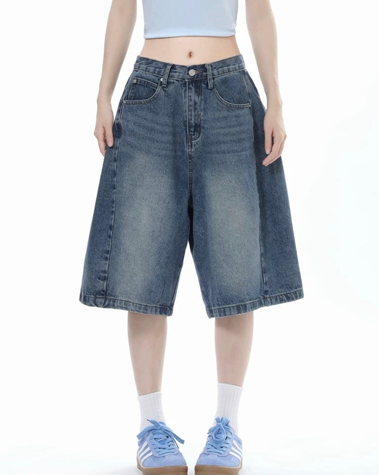 カジュアルなステッチストレートショートパンツ