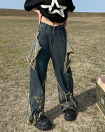 シンプルなウォッシュドジーンズ