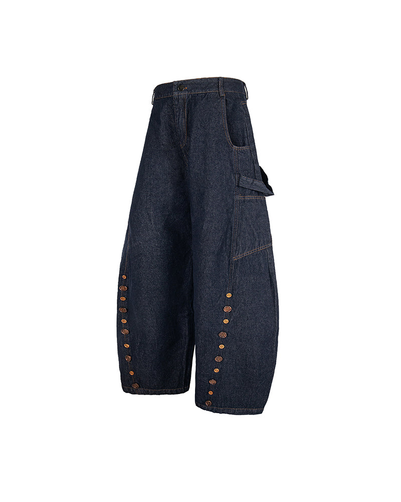 ボタン刺繍ジーンズ