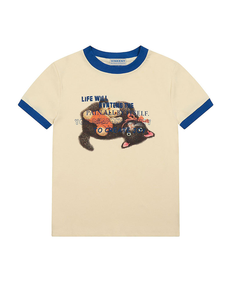 かわいい女の子のゆったりとした半袖