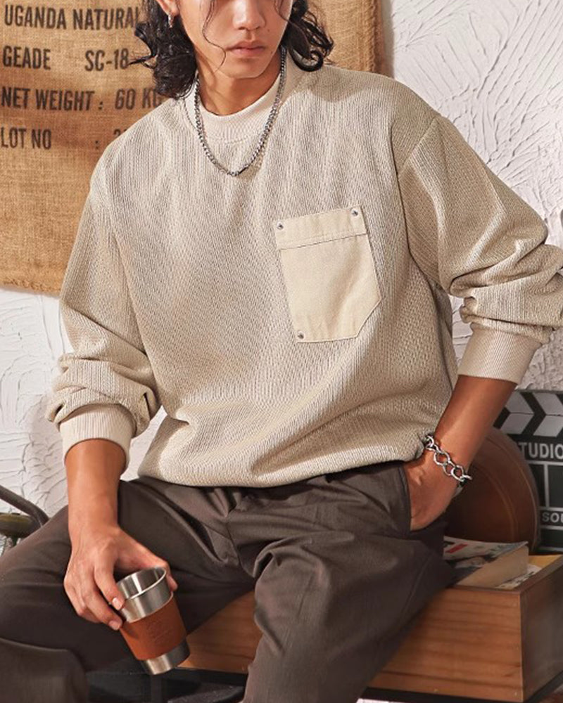 シンプルなクルーネックスウェットシャツ