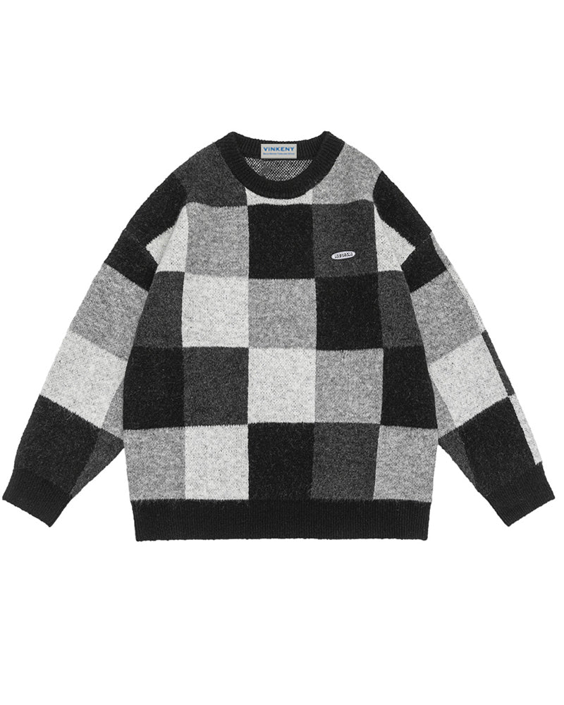 チェック柄のカップルセーター