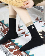 刺繍入り文字ソックス