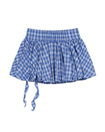 シンプルなデザインのショートスカート