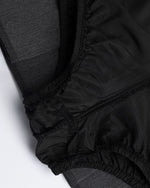 チェック柄のイレギュラースカート