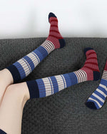 ストライプ柄ニーハイソックス