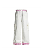 カジュアルな花柄ワイドレッグパンツ