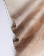 かわいい猫のシンプルな半袖